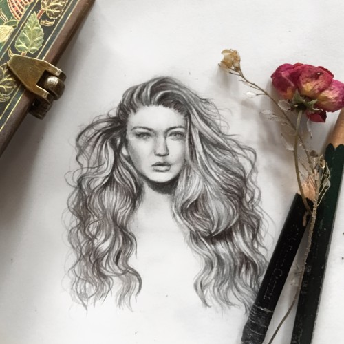 Gigi Hadid Sketch